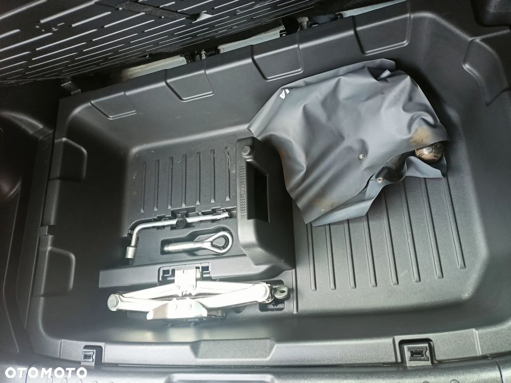 Nissan Juke 1.6 Tekna S&S - 39