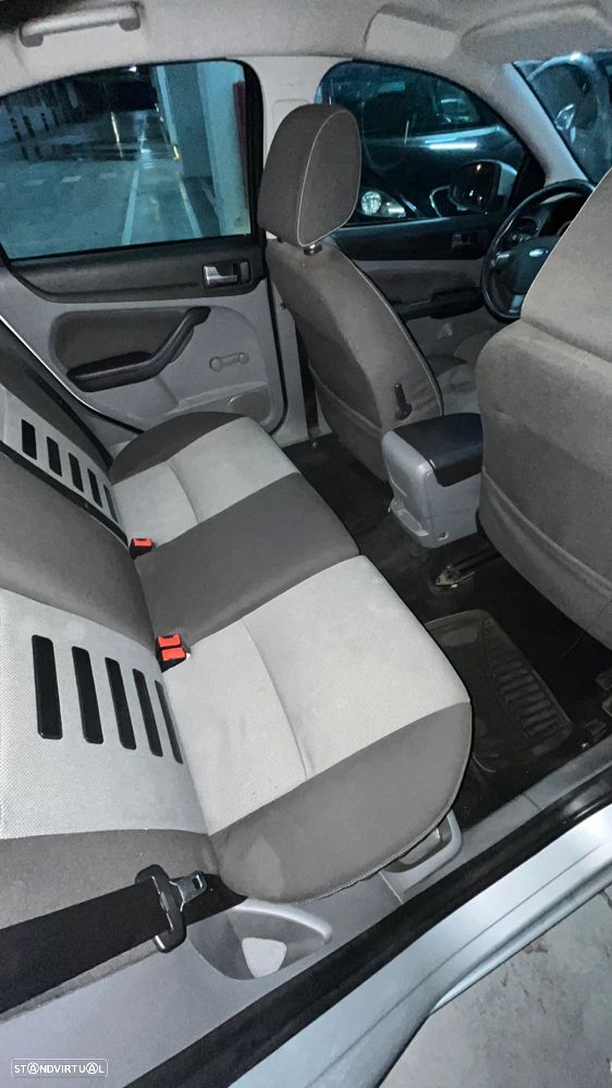 Ford Focus 1.6 TDCi Sport - 9