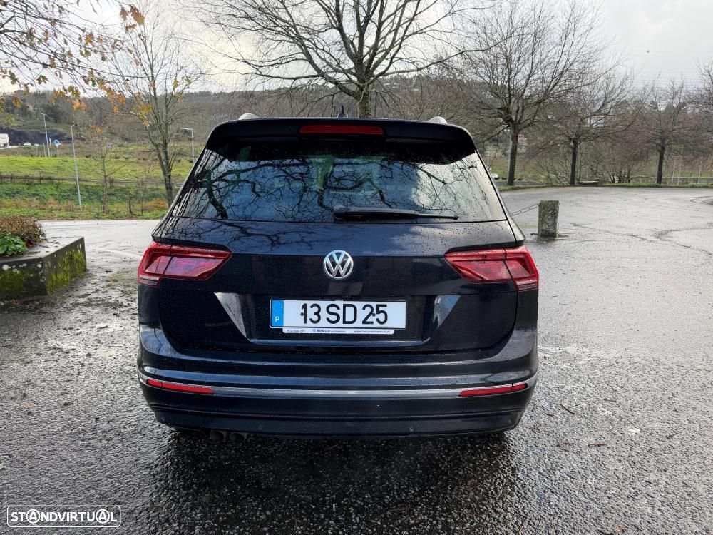 VW Tiguan 2.0 TDI R-Line DSG 4Motion - 6
