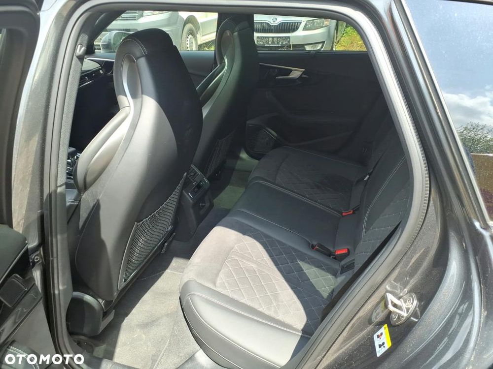 Audi A4 Avant 40 TFSI S tronic S line - 8