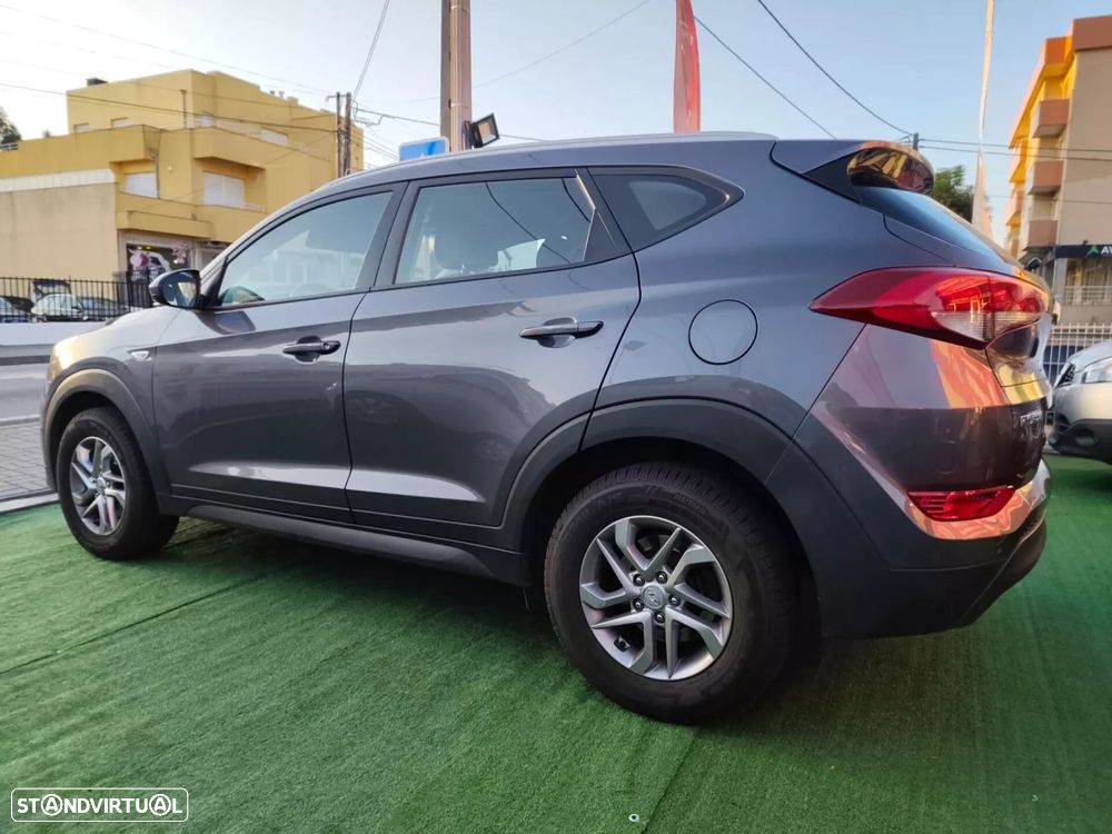 Hyundai Tucson blue 1.7 CRDi 2WD Advantage - 5