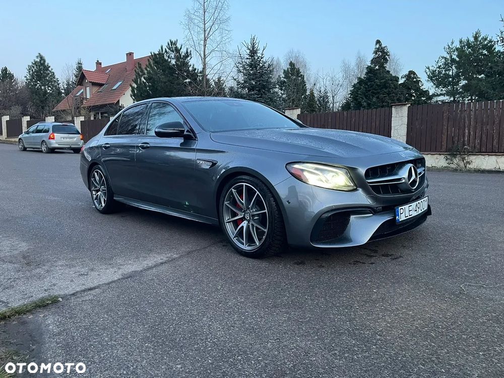 Mercedes-Benz Klasa E AMG 63 S 4Matic+ AMG Speedshift MCT-9G - 16