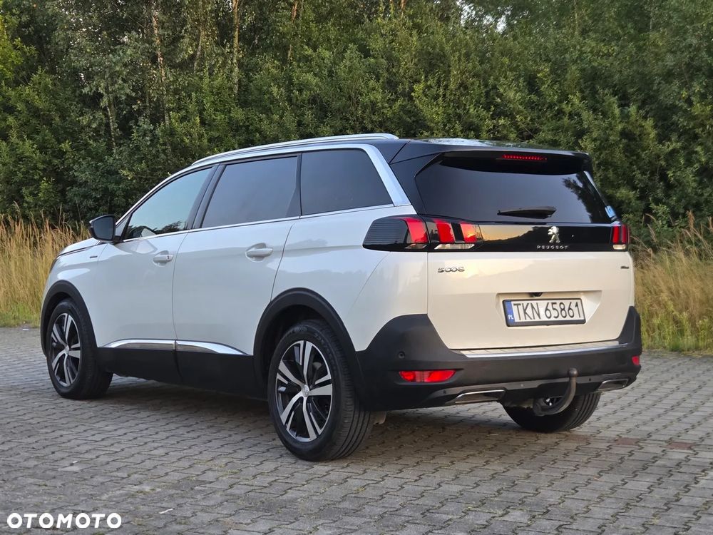 Peugeot 5008 - 5