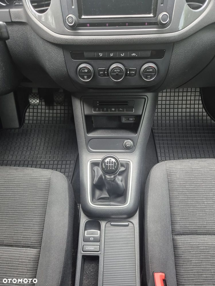 Volkswagen Tiguan 1.4 TSI BMT Comfortline - 13