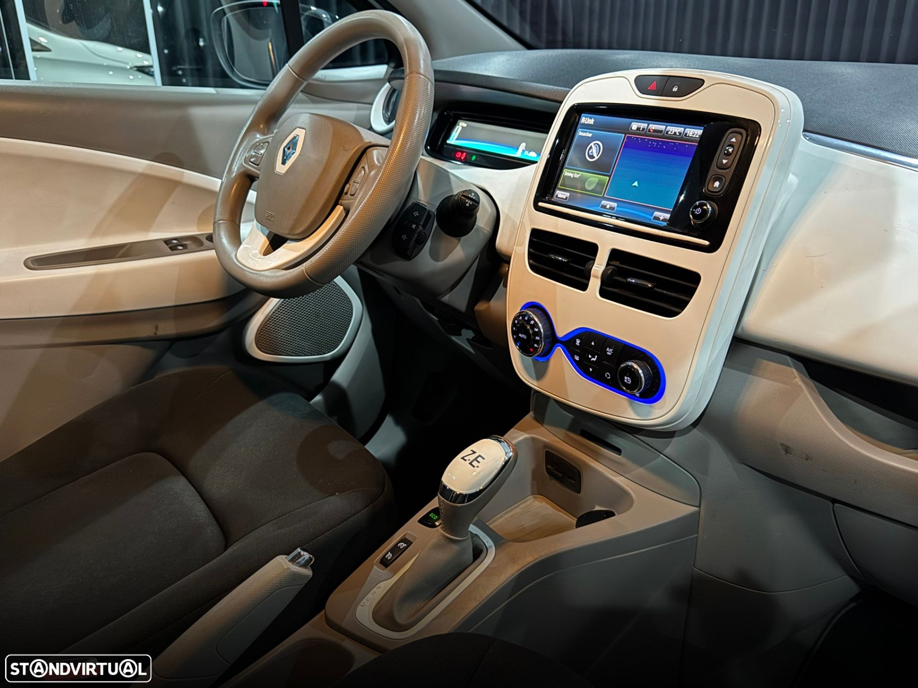 Renault Zoe - 19