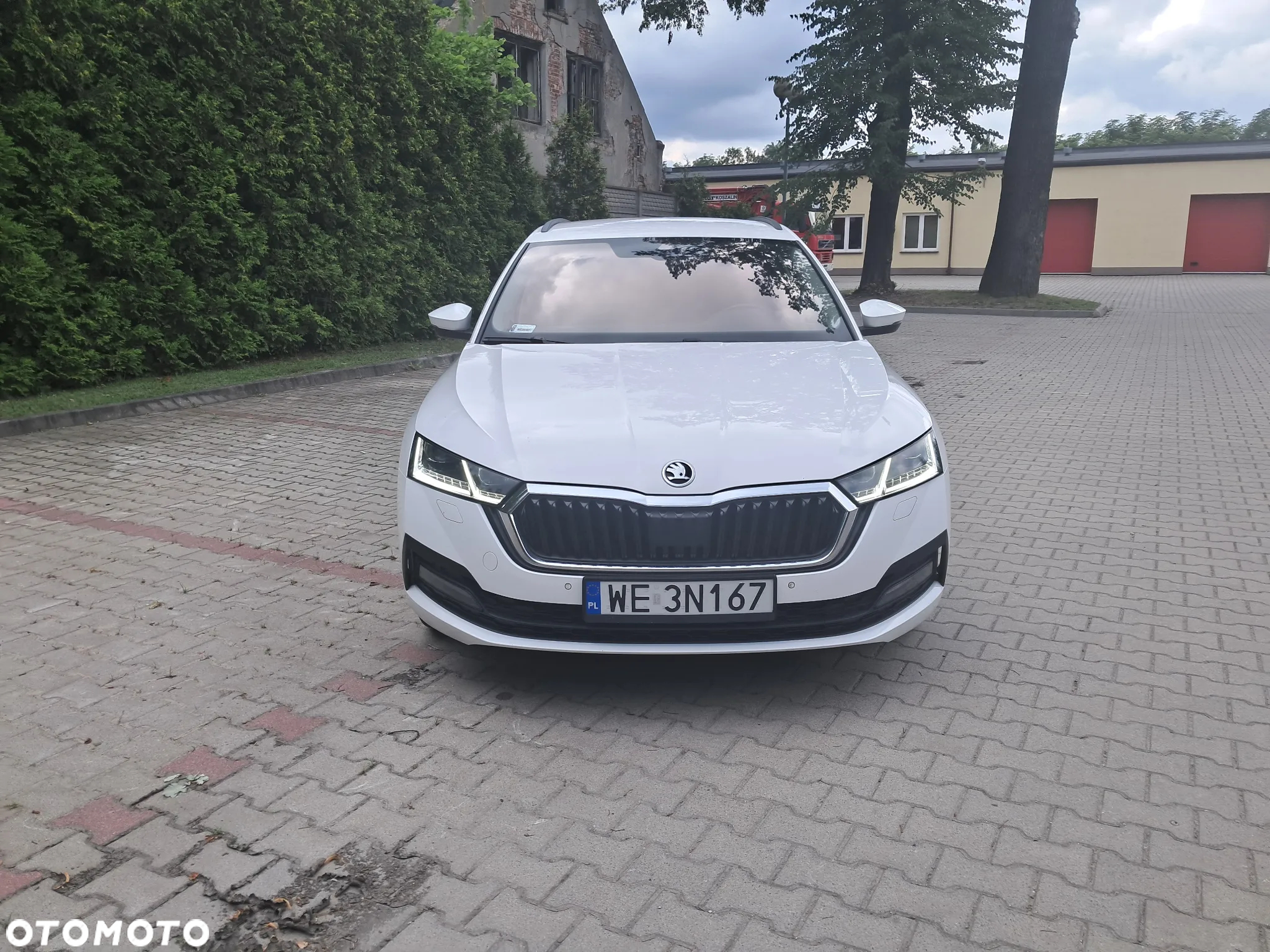 Skoda Octavia 2.0 TDI Ambition DSG - 2