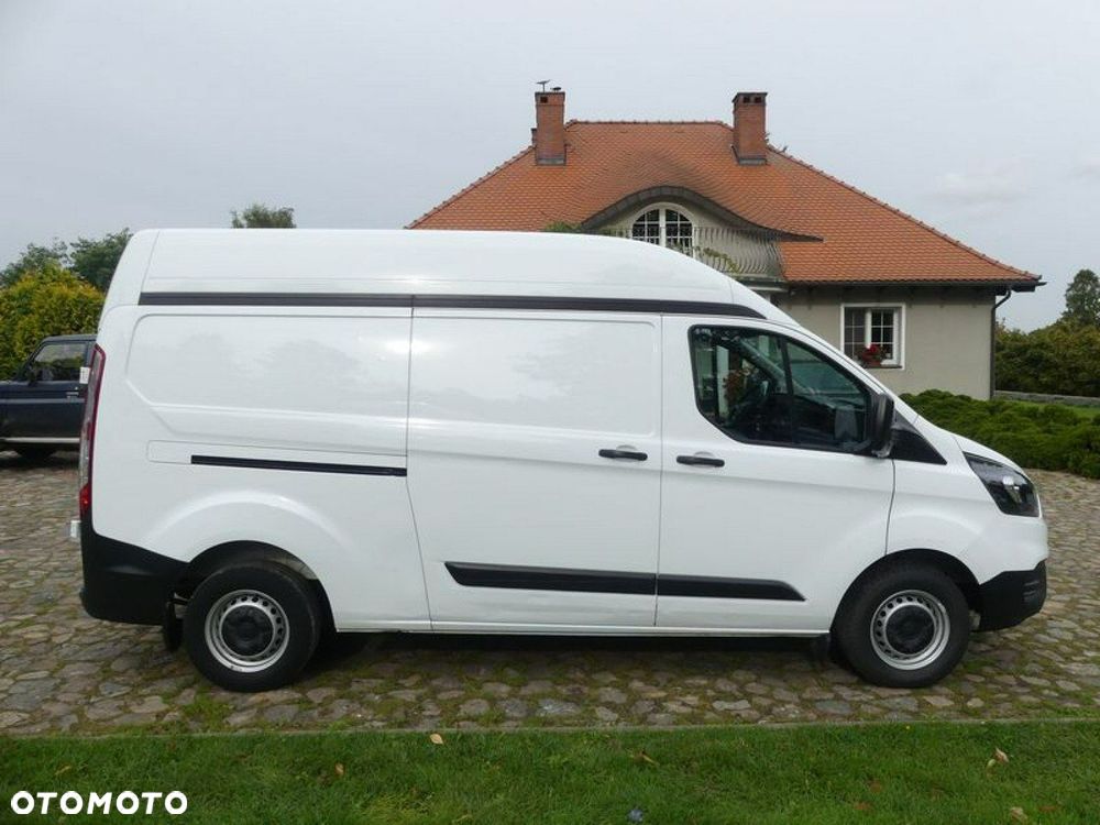 Ford Transit Custom - 8