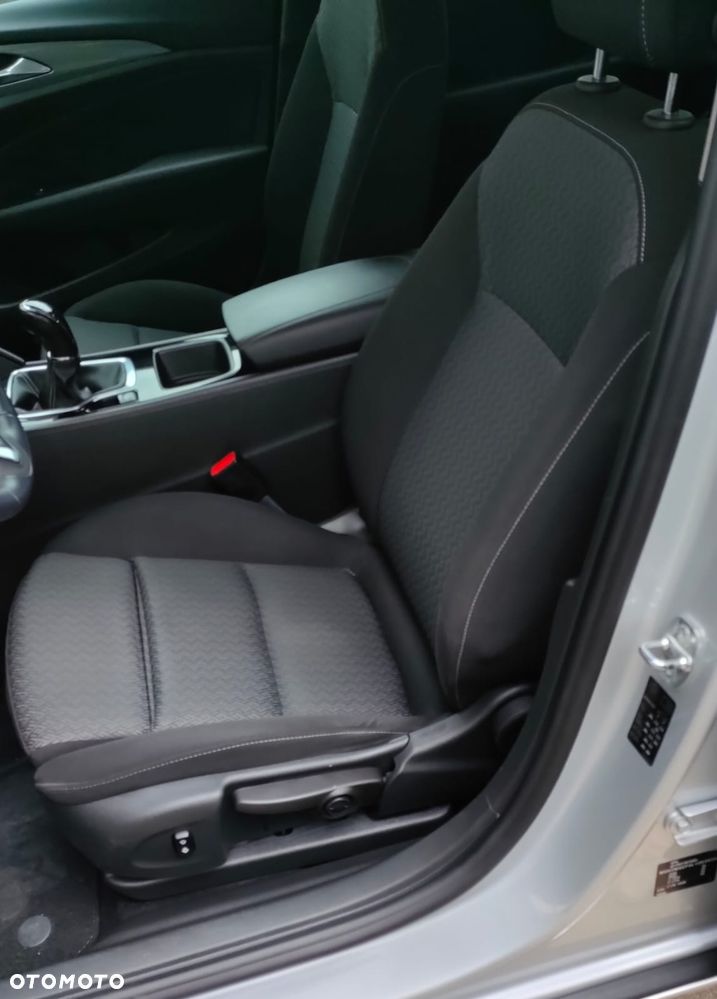 Opel Insignia 1.6 CDTI Enjoy S&S - 8