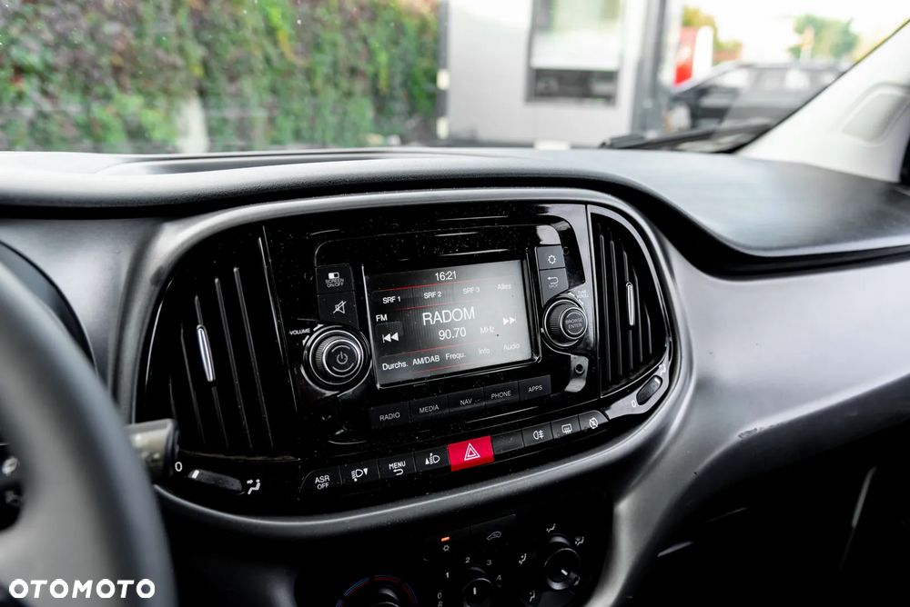 Fiat Doblo 1.6 16V Multijet Start&Stopp Trekking - 31