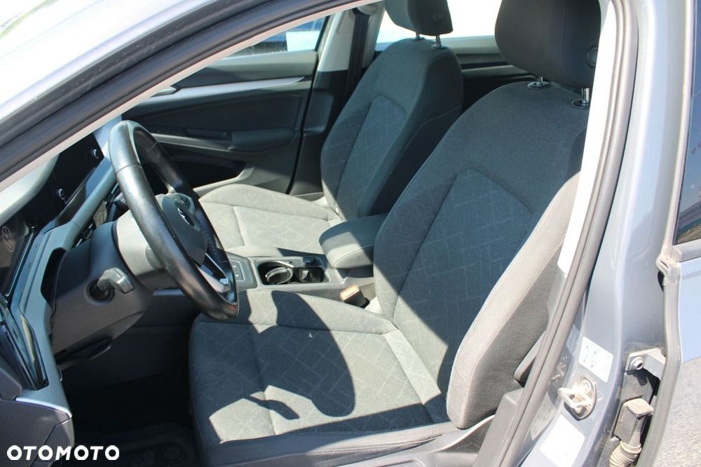 Volkswagen Golf - 9