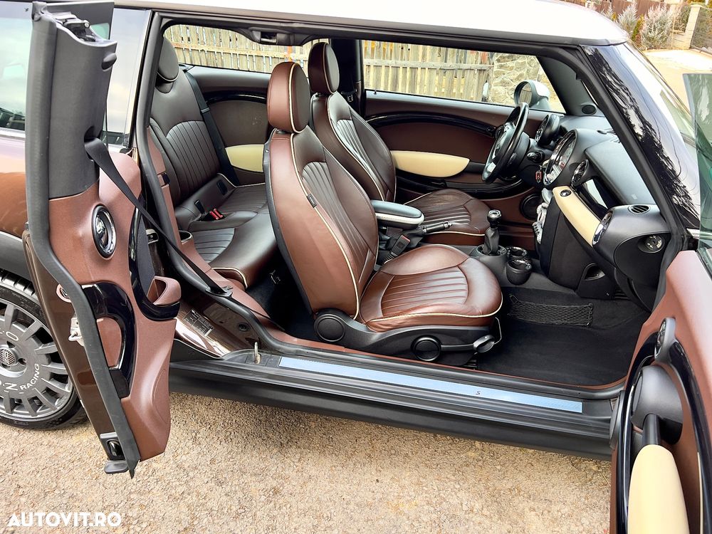 Mini Clubman - 24