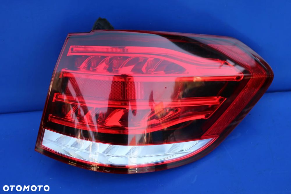 Lampa tylna prawa tył prawy z błotnika Mercedes W212 Lift Kombi A2129061803 - 1