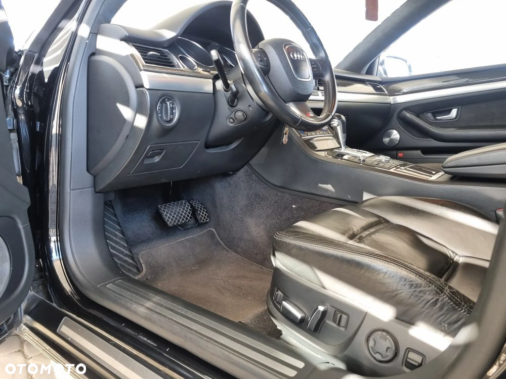 Audi S8 5.2 FSI Quattro - 25