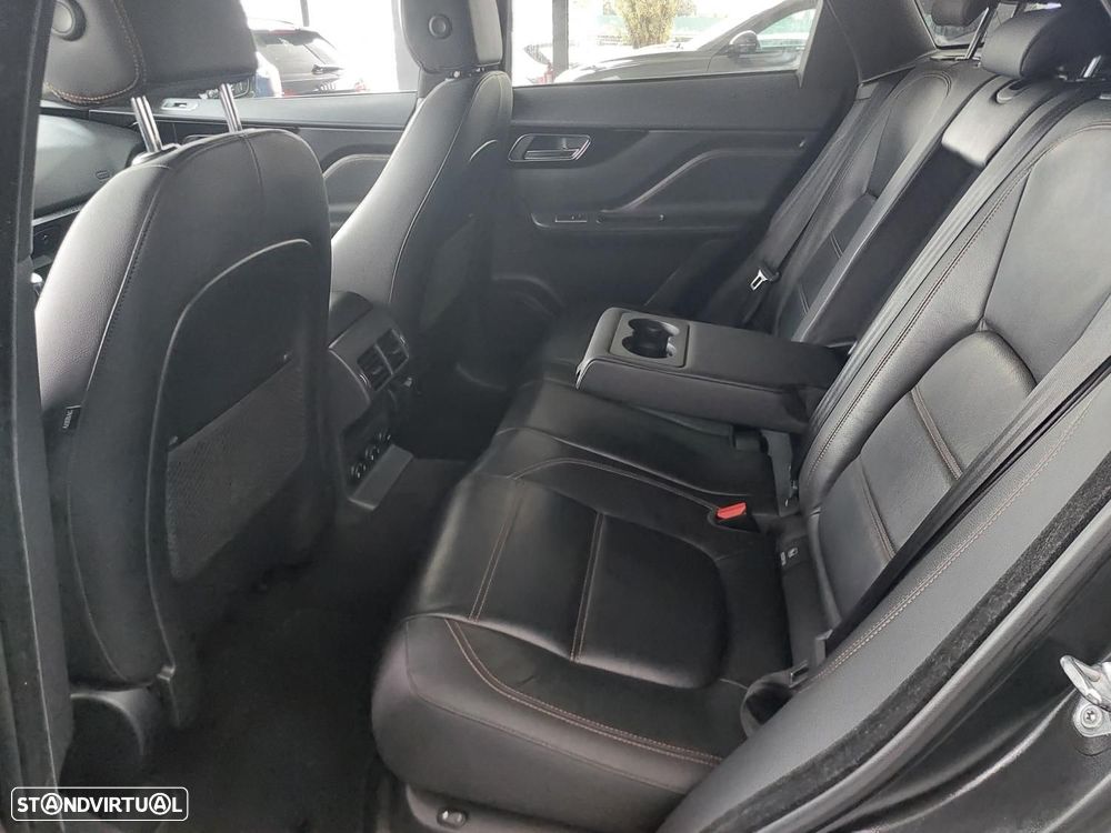 Jaguar F-Pace 2.0 i4D Prestige AWD - 13