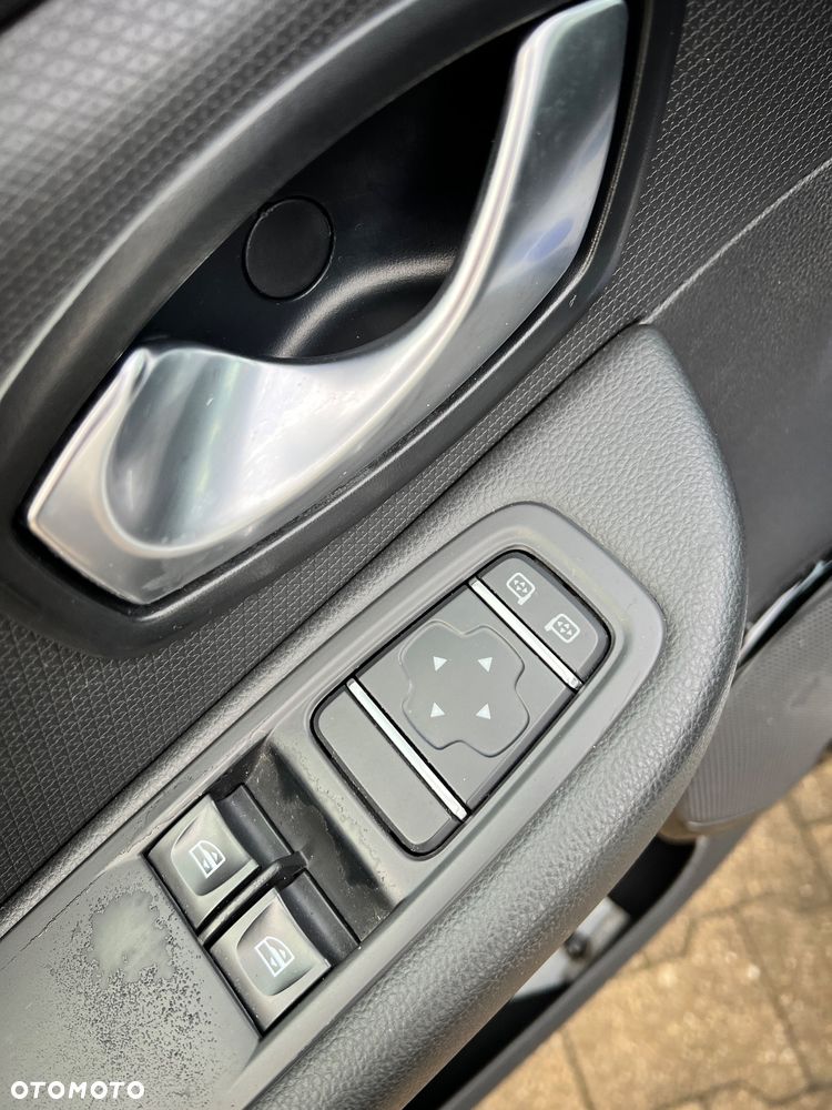 Renault Clio Energy TCe 120 EDC Limited - 26