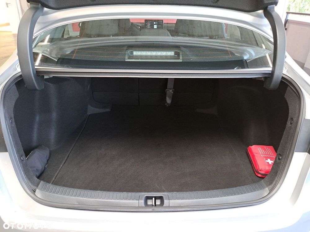 Toyota Corolla 1.8 Hybrid Comfort - 14