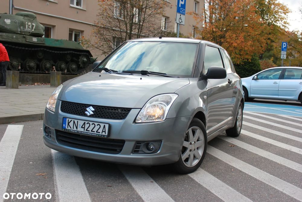 Suzuki Swift 2008 photo 4