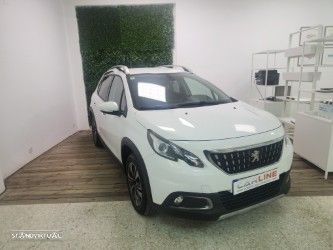 Peugeot 2008 1.2 PureTech Allure - 5