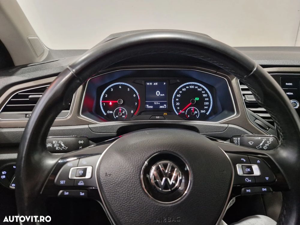 Volkswagen T-ROC 1.5 TSI DSG Design - 16