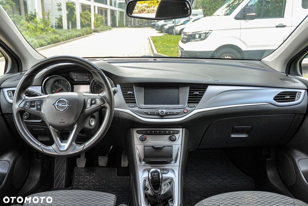 Opel Astra - 10