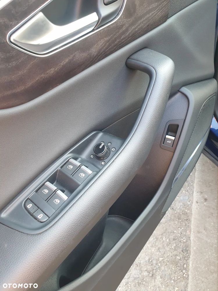 Audi Q8 SUV TFSI quattro 250 kW tiptronic - 16