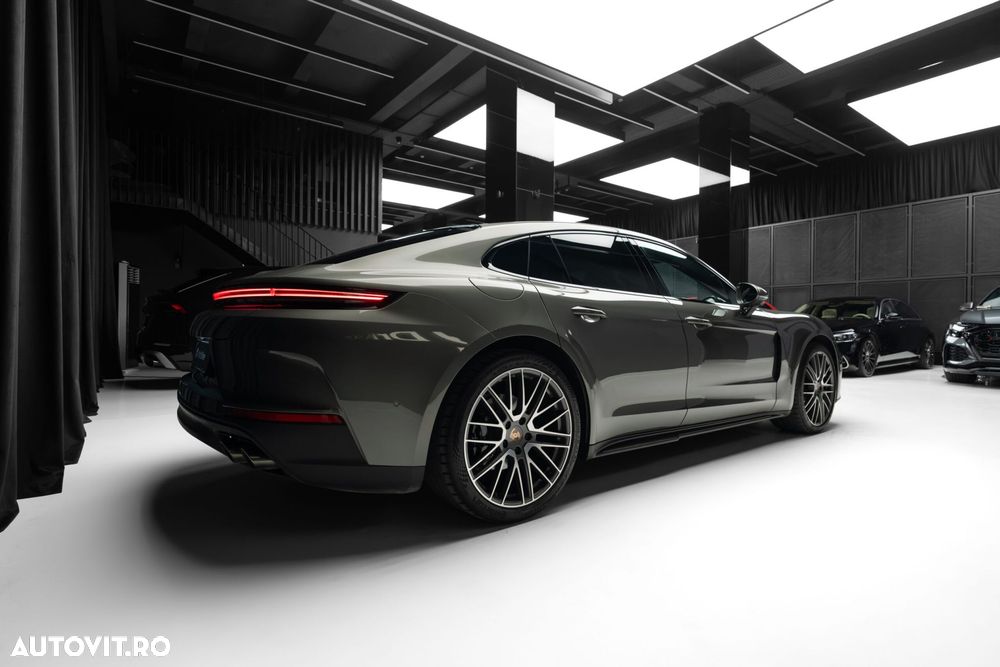Porsche Panamera 4 - 10