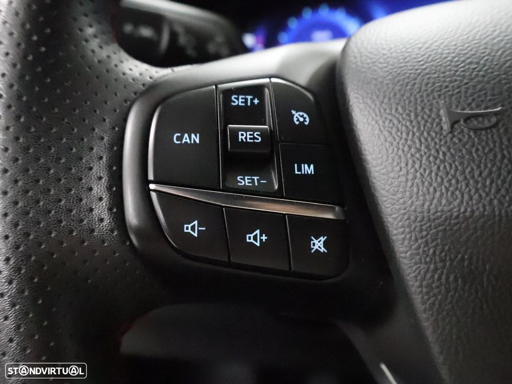 Ford Focus SW 1.0 EcoBoost MHEV ST-Line X - 17