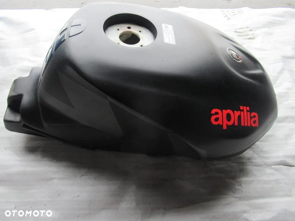APRILIA RSV ZBIORNIK