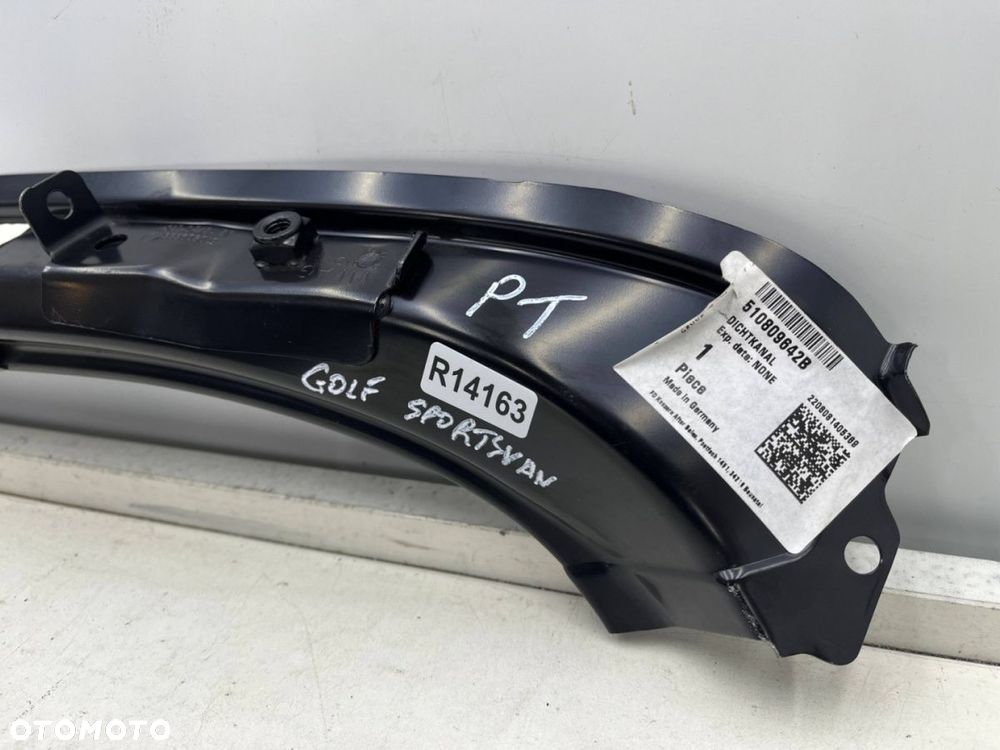Poszycie VW Golf Sportsvan 14-20r. prawy tylny słupek klapy bagażnika mocowanie siłownika NOWA - 4