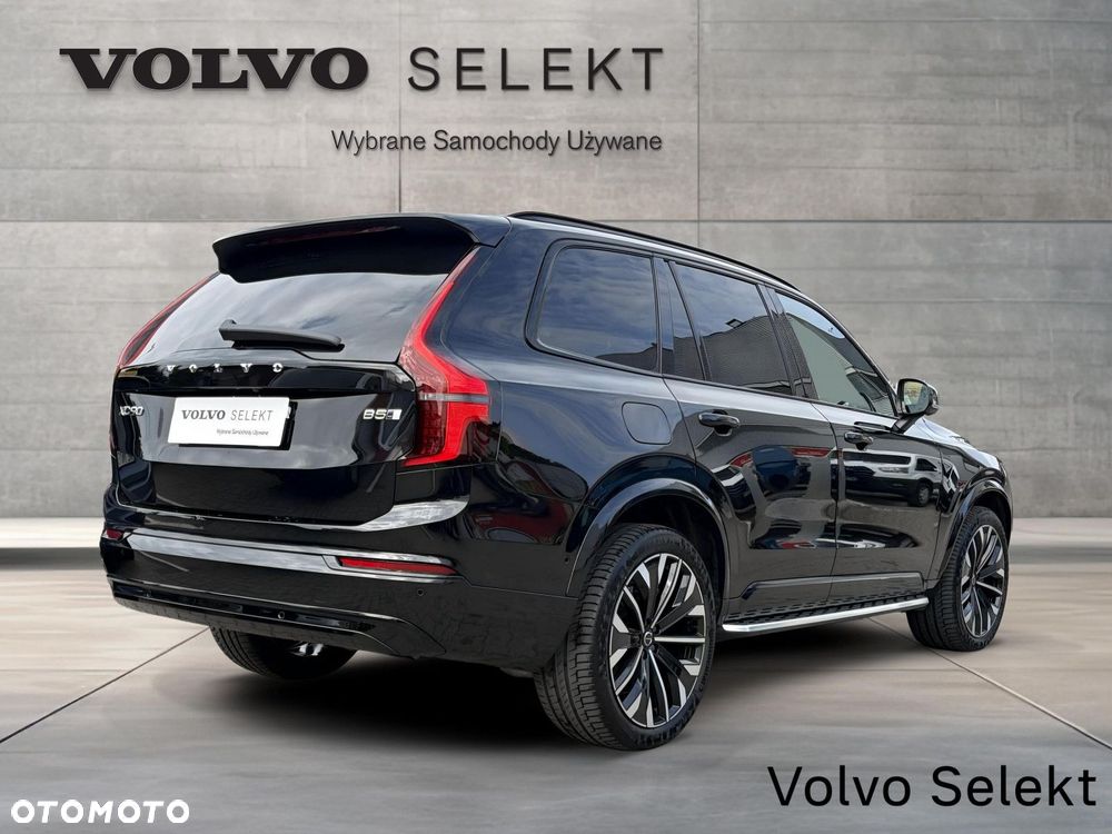 Volvo XC 90 - 9