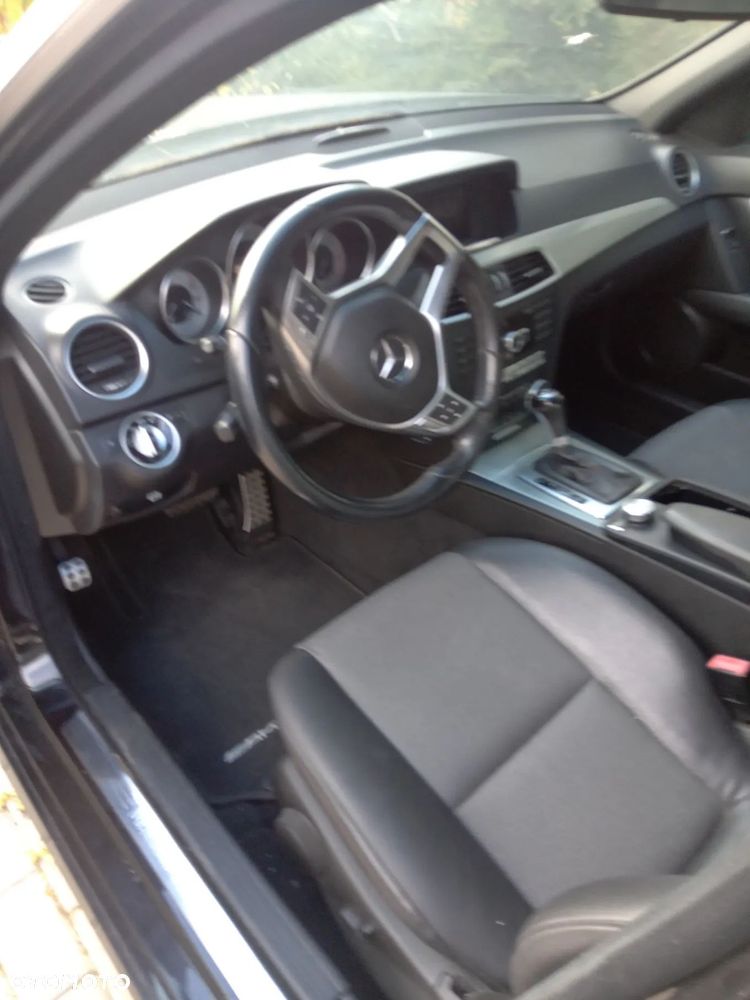 Mercedes-Benz Klasa C 180 CDI DPF (BlueEFFICIENCY) 7G-TRONIC Avantgarde - 8