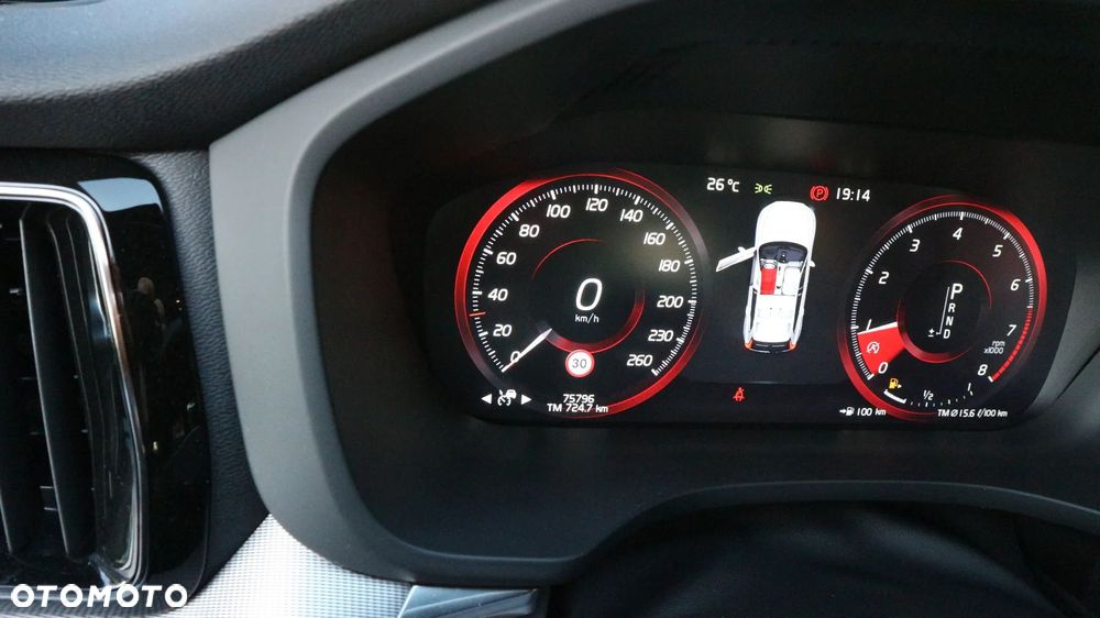 Volvo XC 60 T5 AWD R-Design - 24