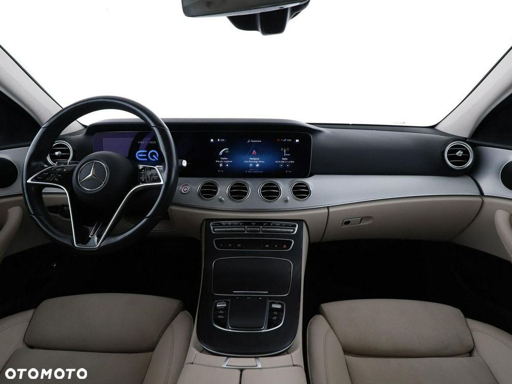 Mercedes-Benz Klasa E 300 de Avantgarde - 16