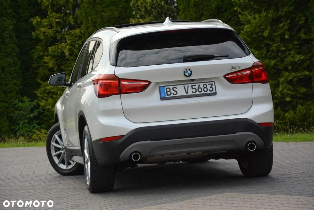 BMW X1 xDrive20d Advantage - 6