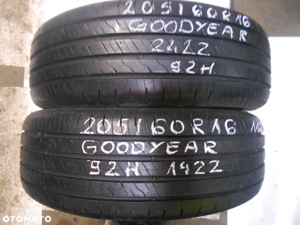 OPONY 205/60R16 GOODYEAR EFFICIENT GRIP PERFORMANCE 2 DOT 2422  7.8MM - 1