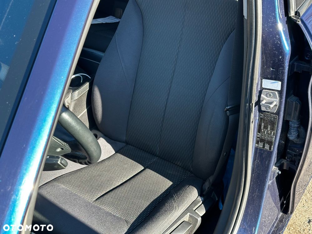 BMW Seria 1 118i - 13