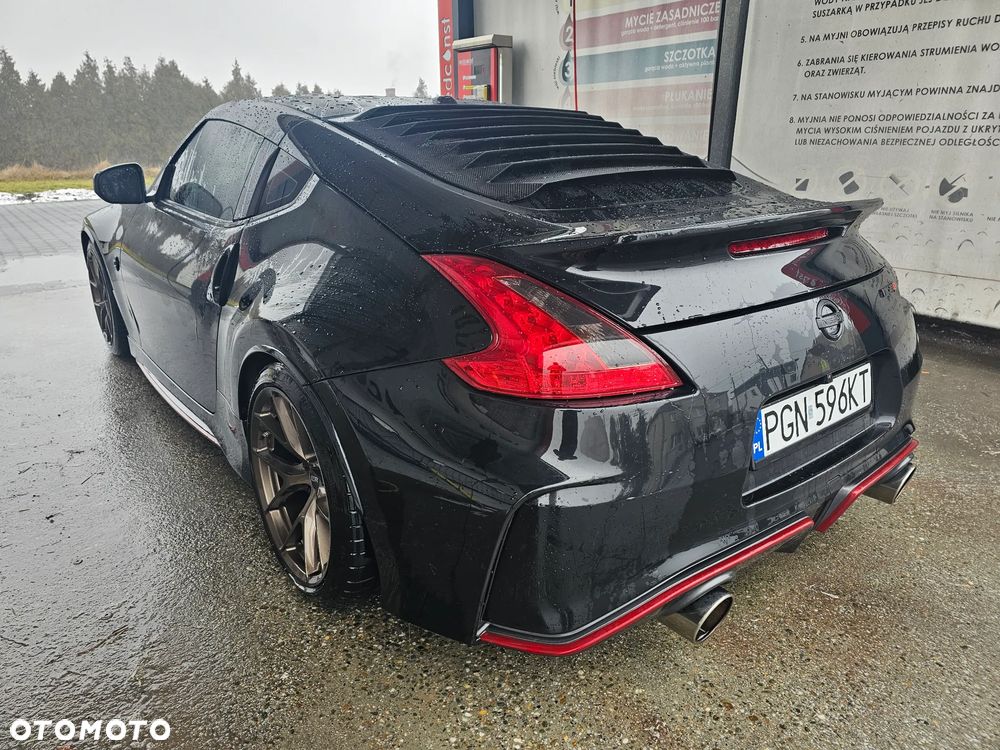 Nissan 370 Z - 8