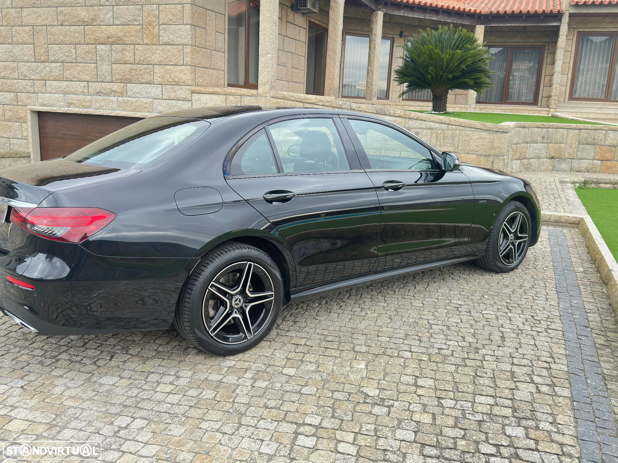 Mercedes-Benz E 300 de AMG Line - 4