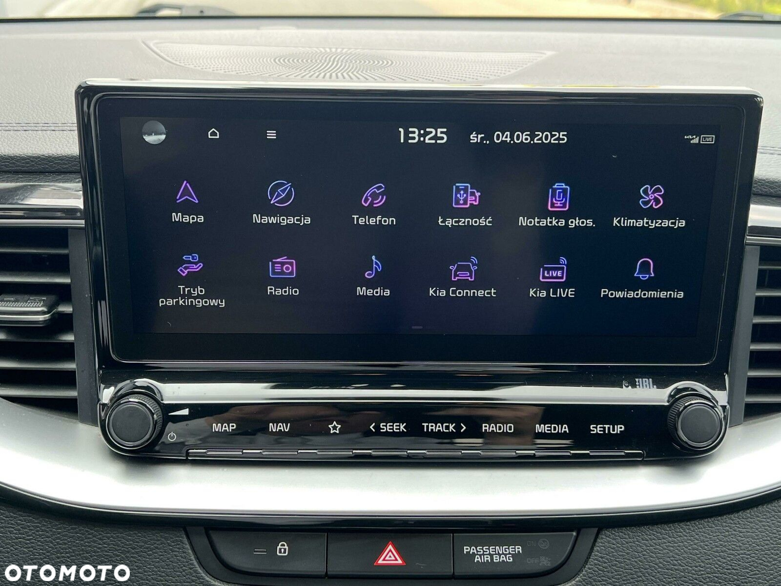 Kia Ceed - 13
