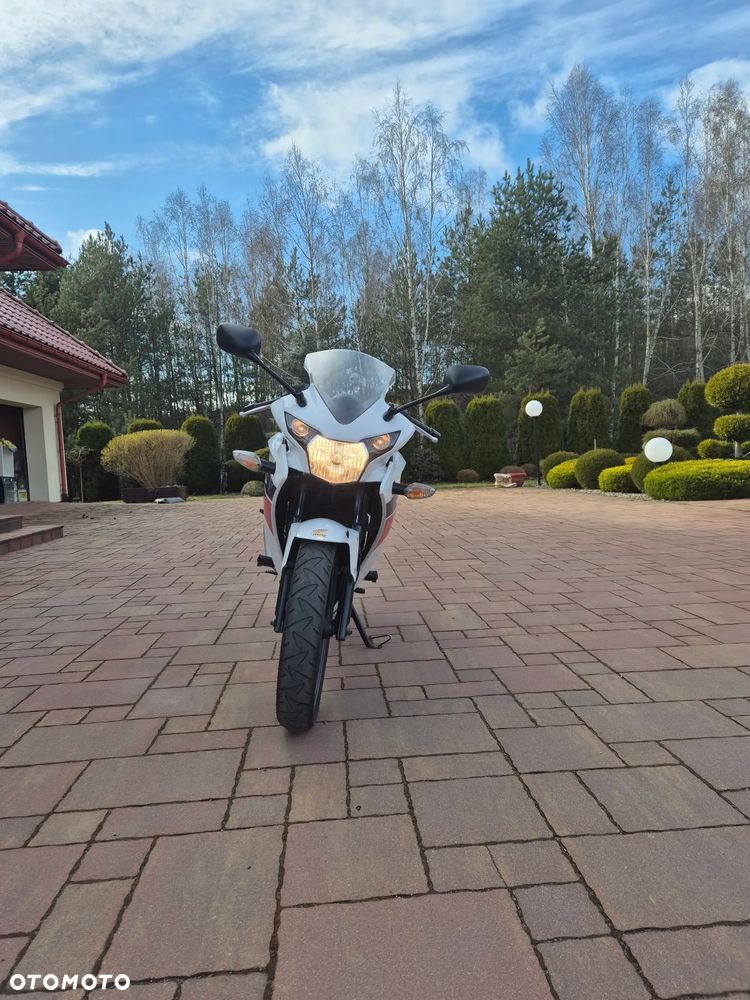 Honda CBR - 3