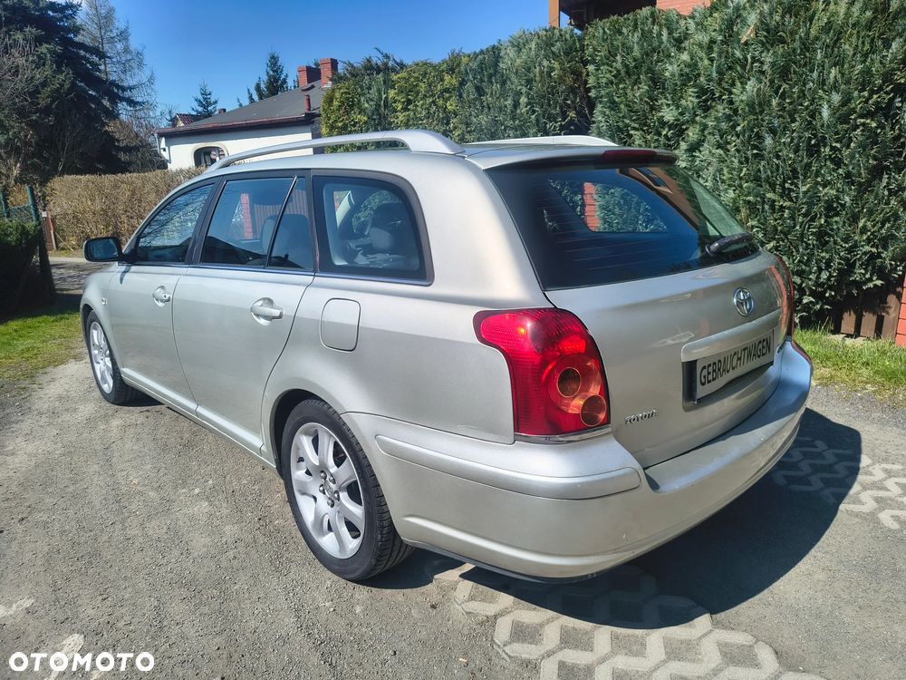 Toyota Avensis 2.0 VVT-i Edition - 6