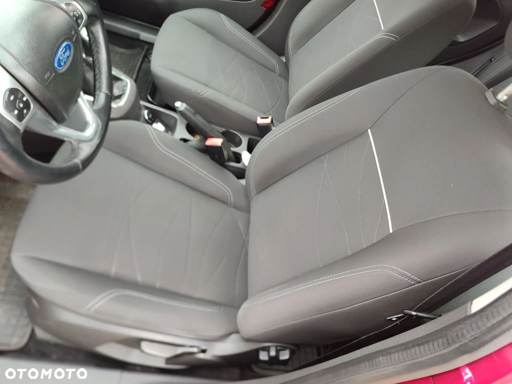 Ford Fiesta - 10