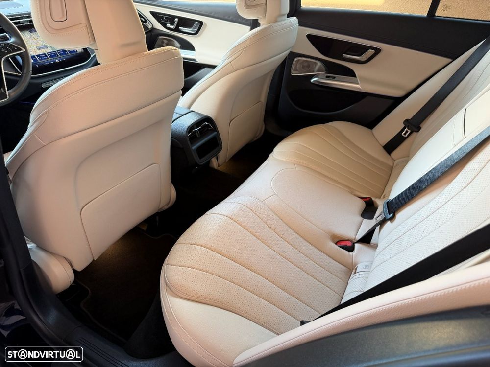 Mercedes-Benz E 300 de 4Matic All-Terrain - 14