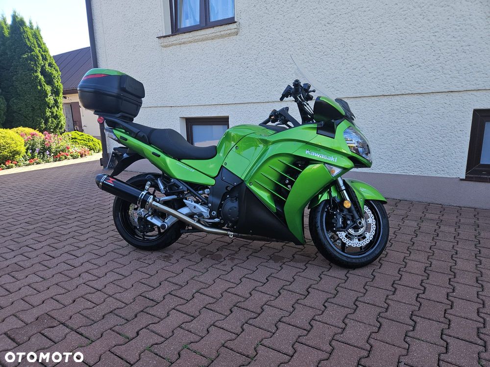 Kawasaki GTR - 13