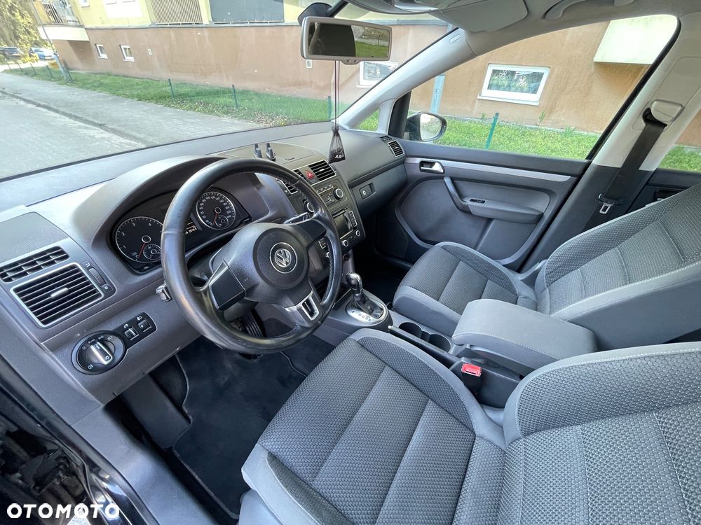 Volkswagen Touran 2.0 TDI DPF Highline DSG - 5