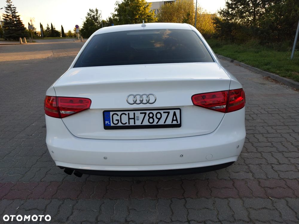 Audi A4 Limousine - 3