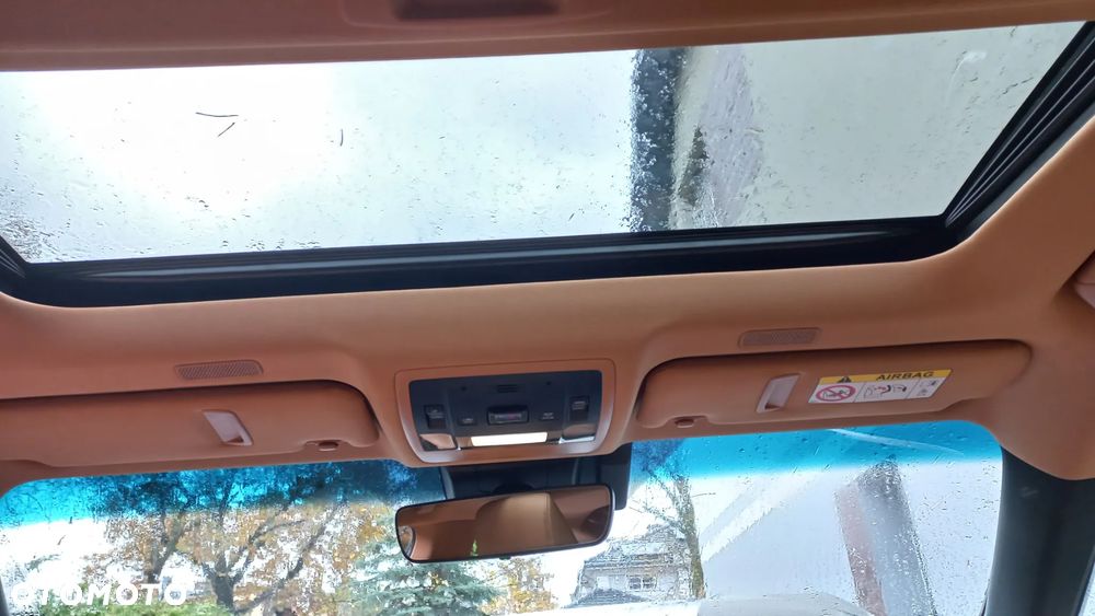 Lexus ES 300h Business Edition - 10