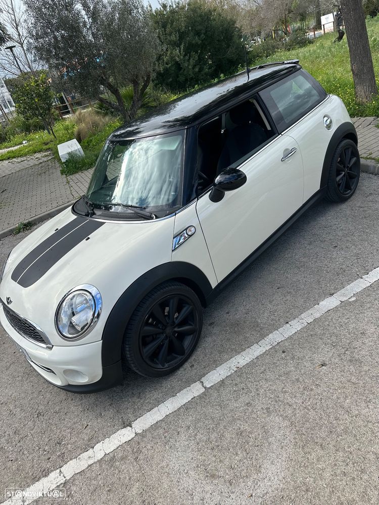 MINI 3 Portas One D - 1