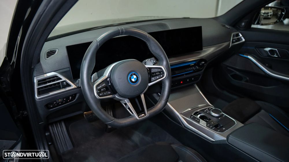 BMW 330 e Pack Desportivo M Auto - 5