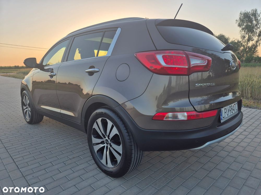 Kia Sportage 1.7 CRDI 2WD ISG Dream-Team Edition - 4